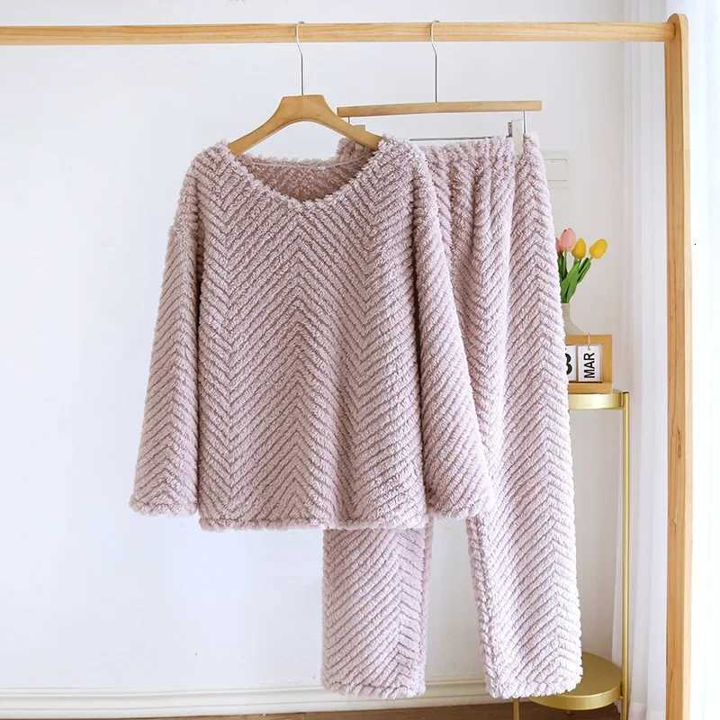 2025 New AutumnWinter Womens Pajama Set Flannel Thickened and Warm Coral Plush Cute Home Fur Two Piece Set Sleepwear Z250925