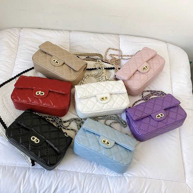 Bag Womens Shoulder Portable Diamond Chain Bag New Texture Simple Messenger Bag Fashion Versatile Small Square Bag Z250926