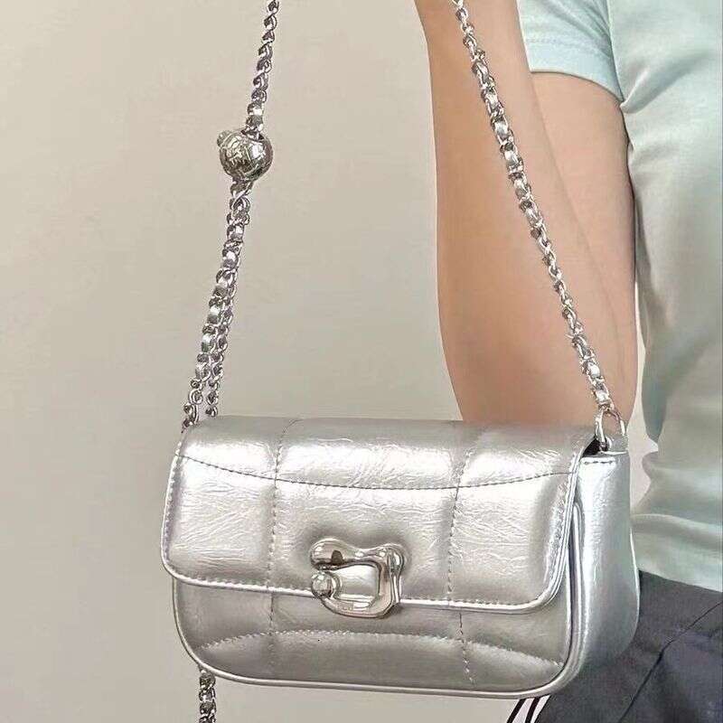 New Trend Design Underarm Chain High Quality Texture Crossbody Fashion Multifunctional Women's Small Bag Versatile Daily
