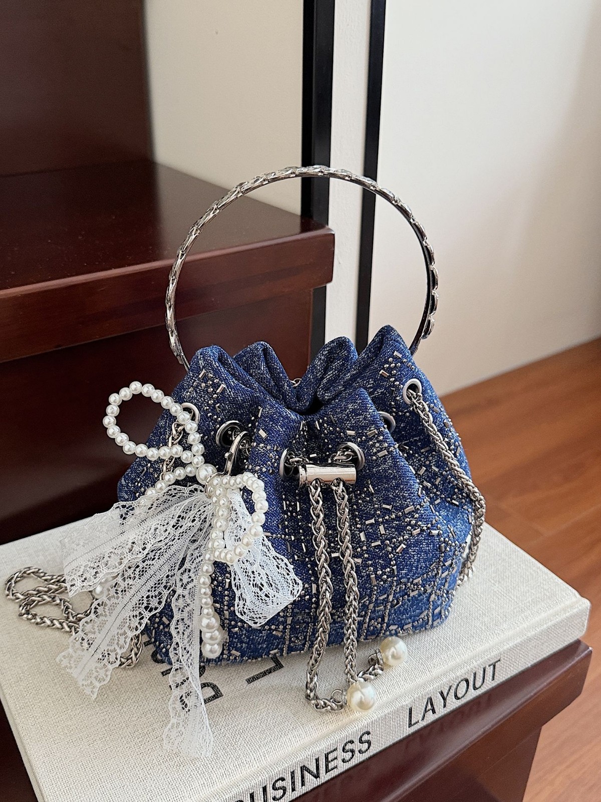 Free delivery designer bag Luxury Bag Minimalist and fashionable women crossbody bag suitable for daily travel