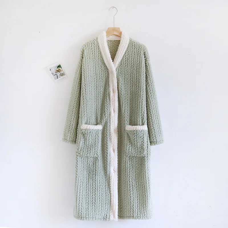 Coral Velvet Warm Sleepwear Home Clothes Autumn Winter Flannel Bathrobe For Women Thick Long Sleeved Night Long Robe Female Z250925