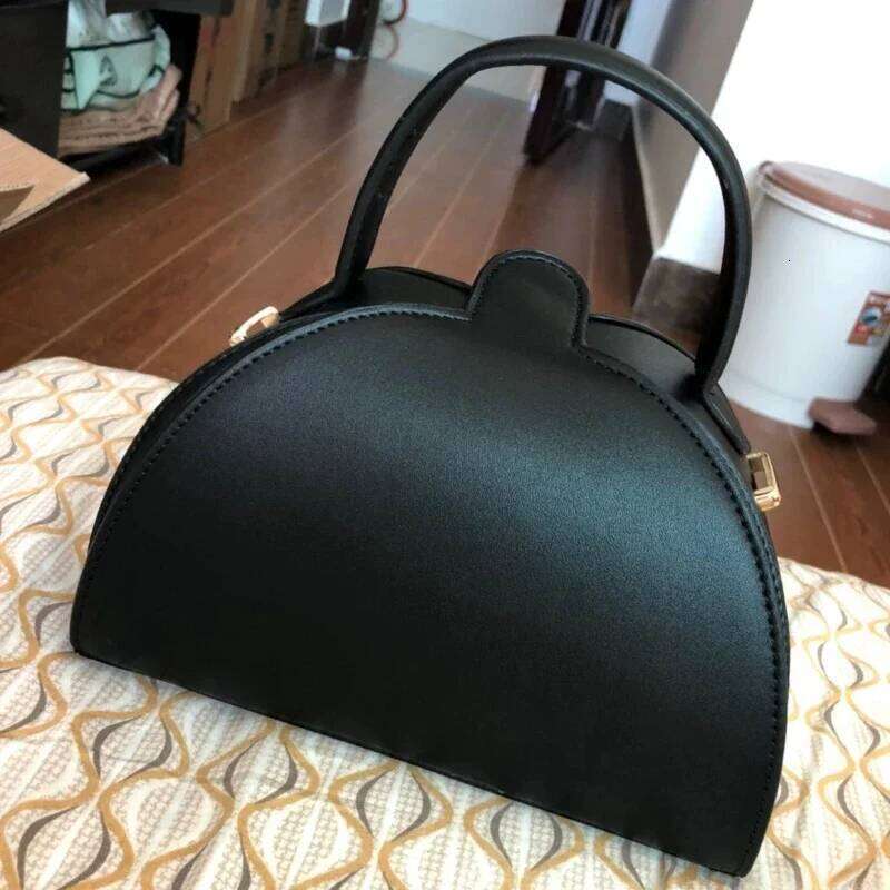 Original Designer Handbags For Women New High Quality Faux Leather Semicircle Shoulder Trend Fashion Chic Crossbody Bag