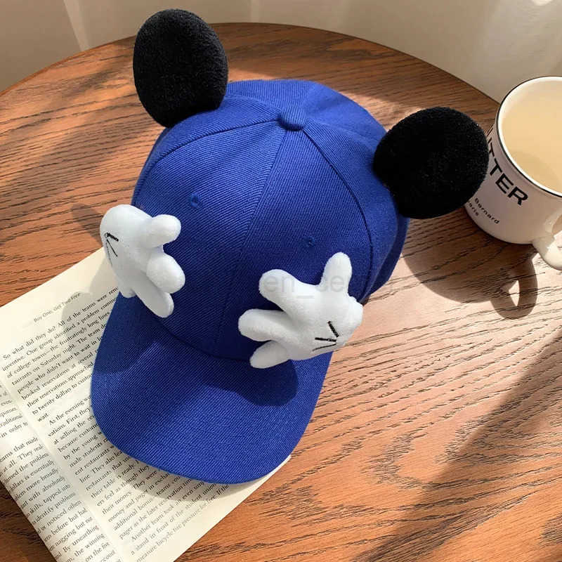 Disney Outdoor Travel and Holiday Sunscreen Sunshading Duck Tongue Cap Men and Women Fashion Leisure Mouse Ears Baseball Cap H250926