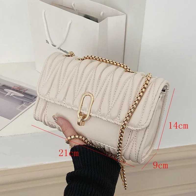 Shoulder Bags for Women Fashion 2024 Small Square Bag Woman Trend Black Beige Korean Bolsos De Hombro Mujer Bolsas Para Mujeres Z250926