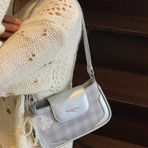 2025 Korean Square Underarm Bag for Women Minimalist Shoulder Crossbody Purse Fashionable Handbag Z250926