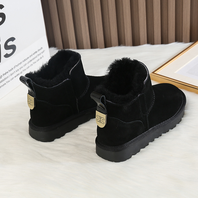 CE designer shoes Free shipping oxhide affordable luxury Winter anti slip snow boots with thick plush cotton shoes Highly attractive white