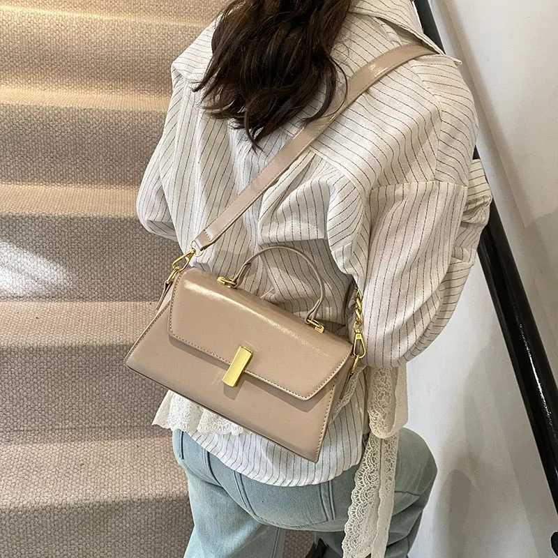 Elegant Womens Tote Bag with Leather Accent by Famous Designer Luxury Brand Popular Classic Ladies Crossbody Bag Z250926