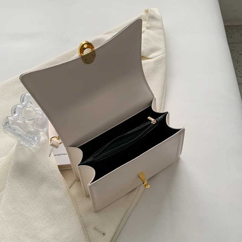 1 Piece of Pure Color Handheld Small Square Bag Versatile OneShoulder CrossBody Bag for Women That Can Hold Mobile Phones Z250926