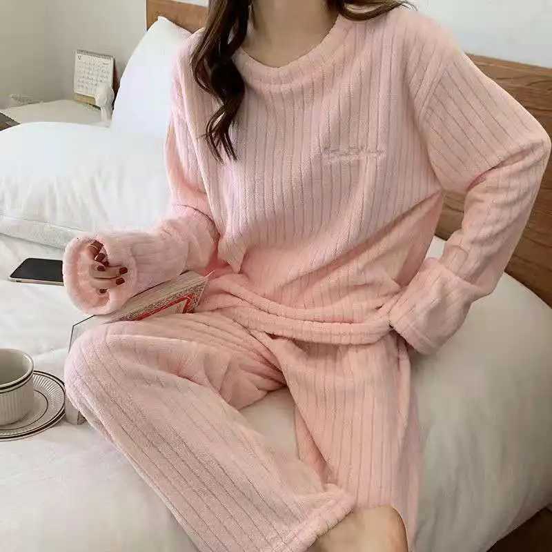 Winter Womens New Pajamas Homewear Suit Womens Fall and Winter Warm Clothes Coral Velvet Leisure Pajamas Padded Homewear Z250925