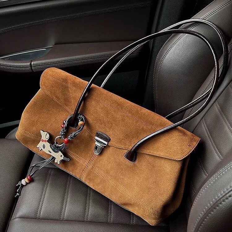 Brown suede light luxury women's bag handbag shoulder bag autumn and winter new clean item suede retro style armpit bag light luxury designer bag