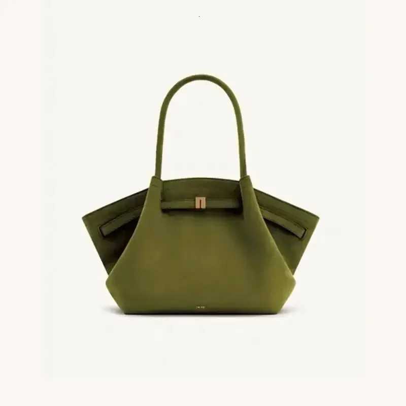 JW PEI brand design womens handbag retro large capacity highquality exquisite shoulder bag solid color multifunctional and beaW250926