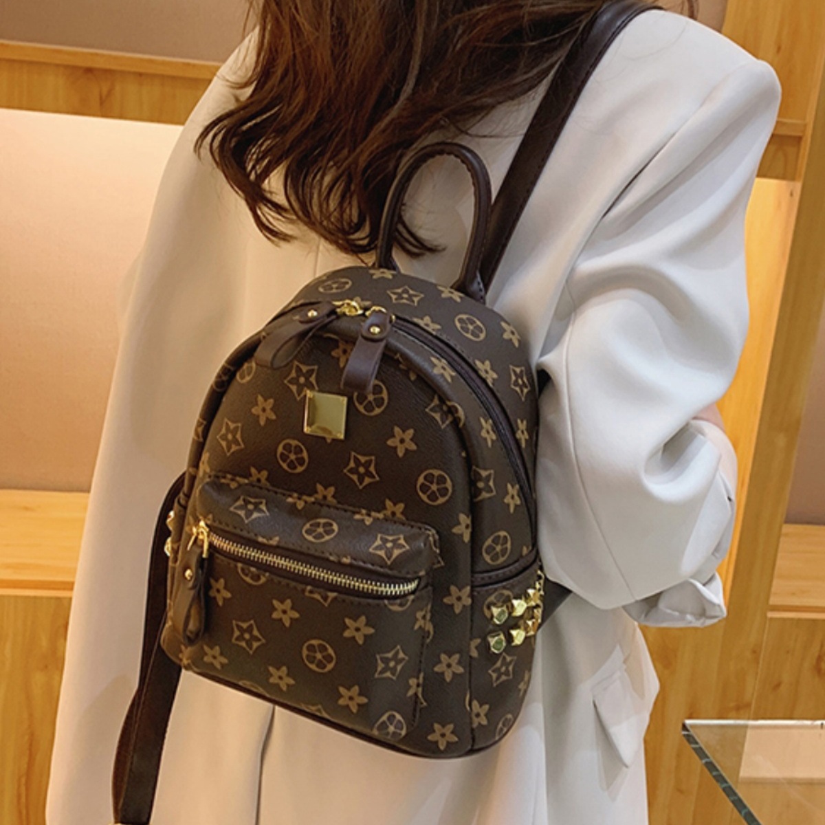 free shipping designer bag New Trendy Women's Backpack Versatile Large Capacity Student Commuter Backpack for woman