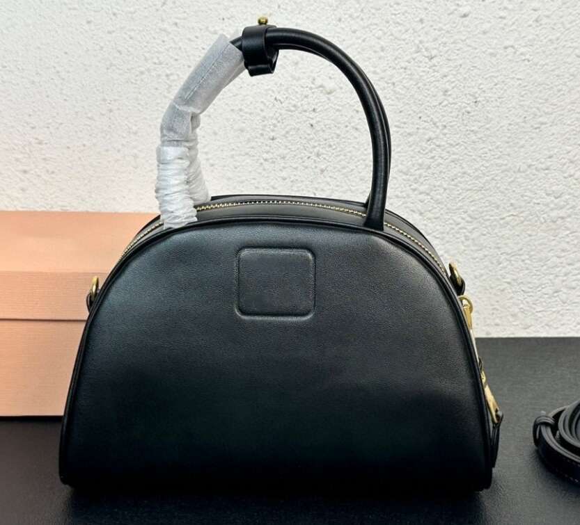 Designer Bags The New Women's Shoulder Handbag, Dumpling Bag, Made Of Italian Imported Cowhide, Top Quality. Hot Selling