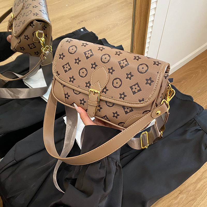 Free shipping Designer bag fashionable bucket bag high-end light luxury retro and fashionable monogram bag classic printed black white pink