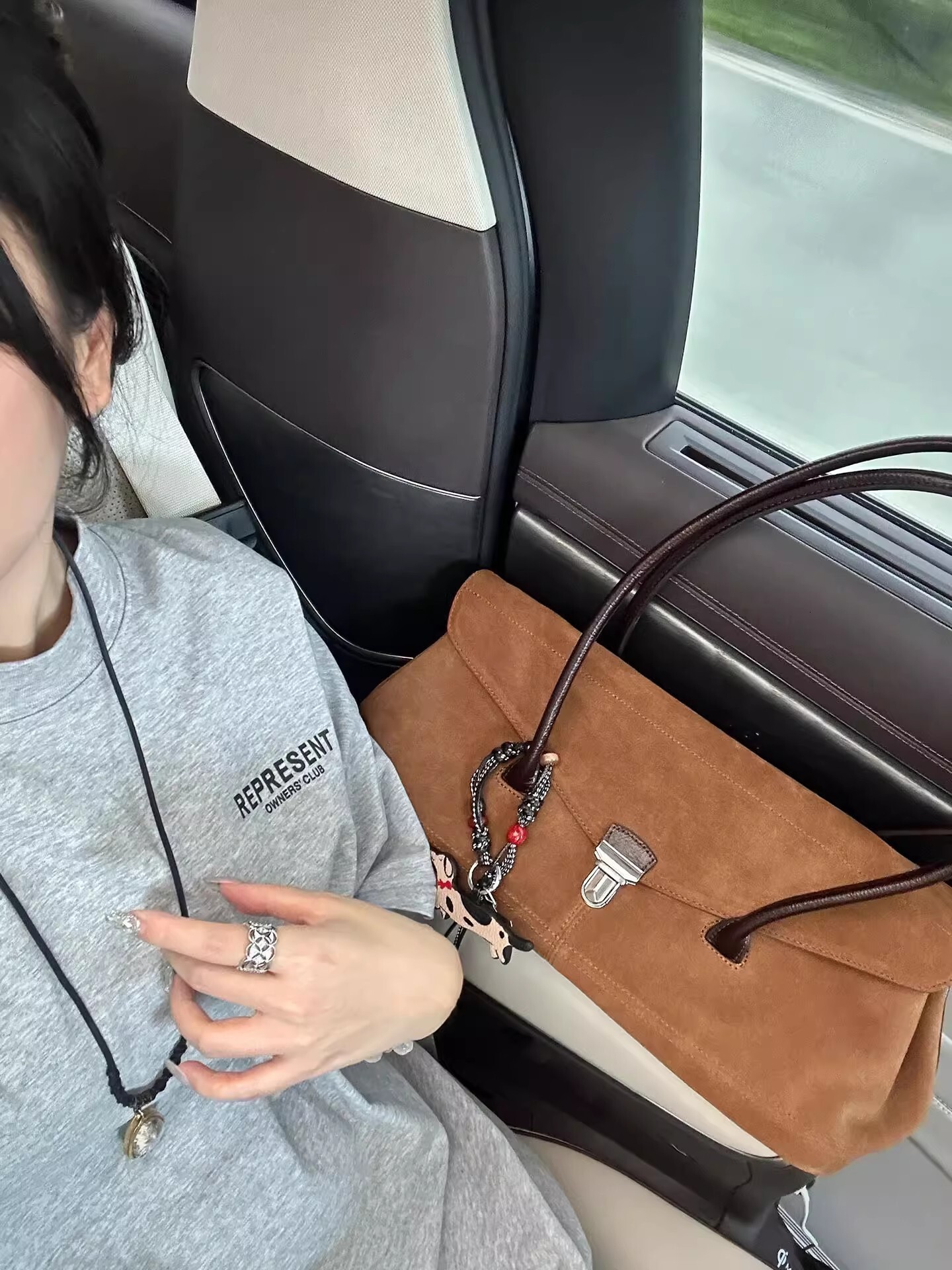 Brown suede light luxury women's bag handbag shoulder bag autumn and winter new clean item suede retro style armpit bag light luxury designer bag