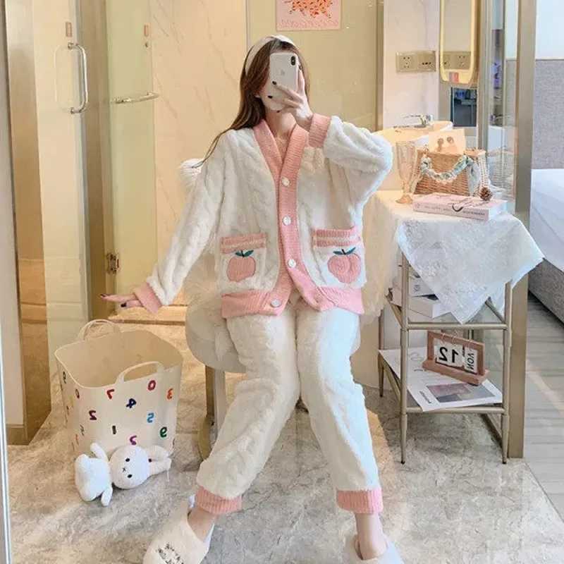 Autumn Winter Flannel Warm Pajamas Set Women Long Sleeve Home Suit Sleepwear Long Velvet Thicken Pyjamas Sets Z250925