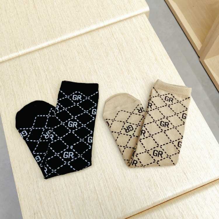 2023 Autumn New Korean Fashion Diamond Letter Jacquard Childrens MidCalf Socks Toddler OvertheKnee Socks C250926