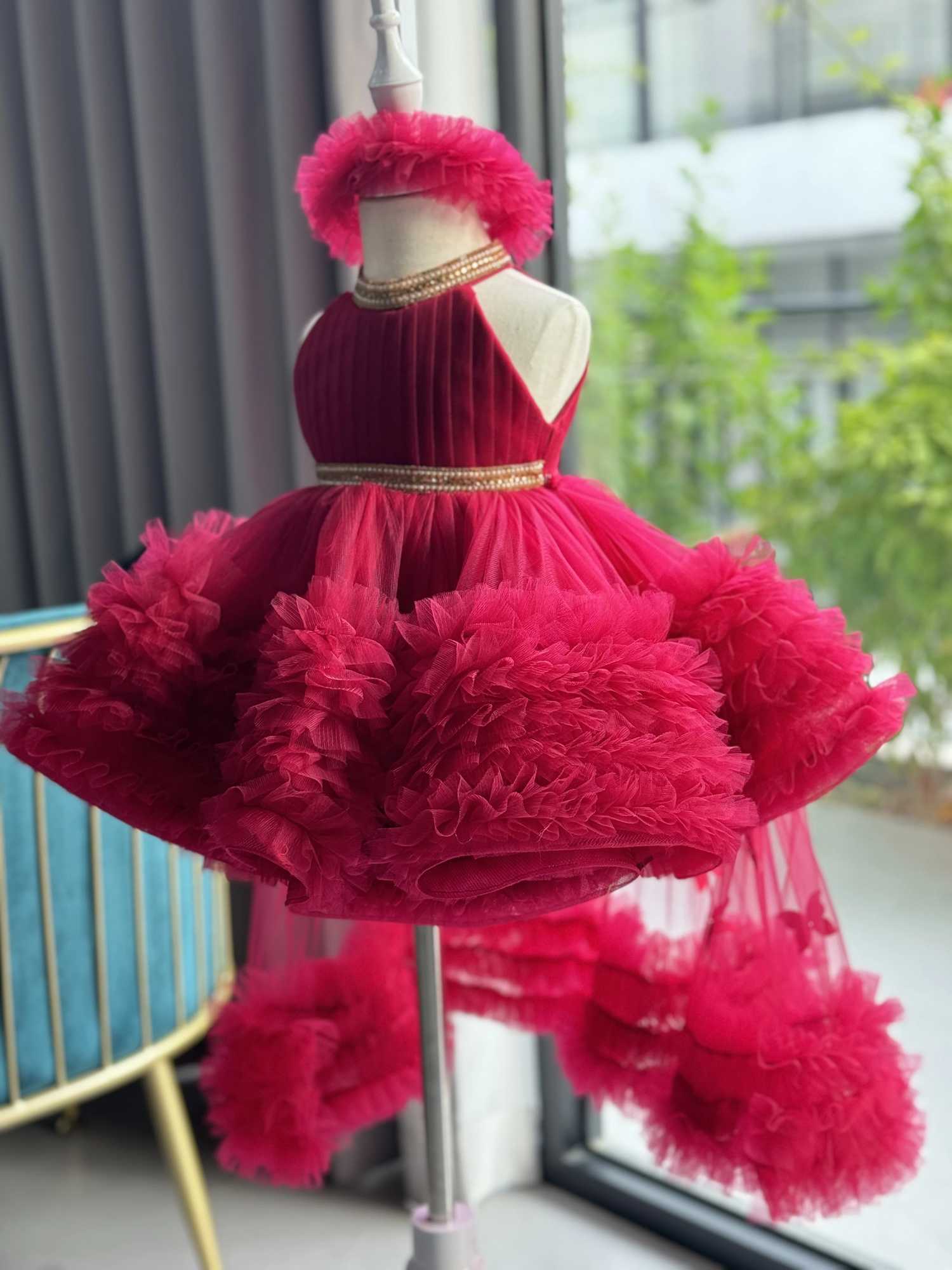 Elegant dress for girl new gorgeous Christmas ball trailing evening gown sheer girl birthday party dress physical shooting Z250926