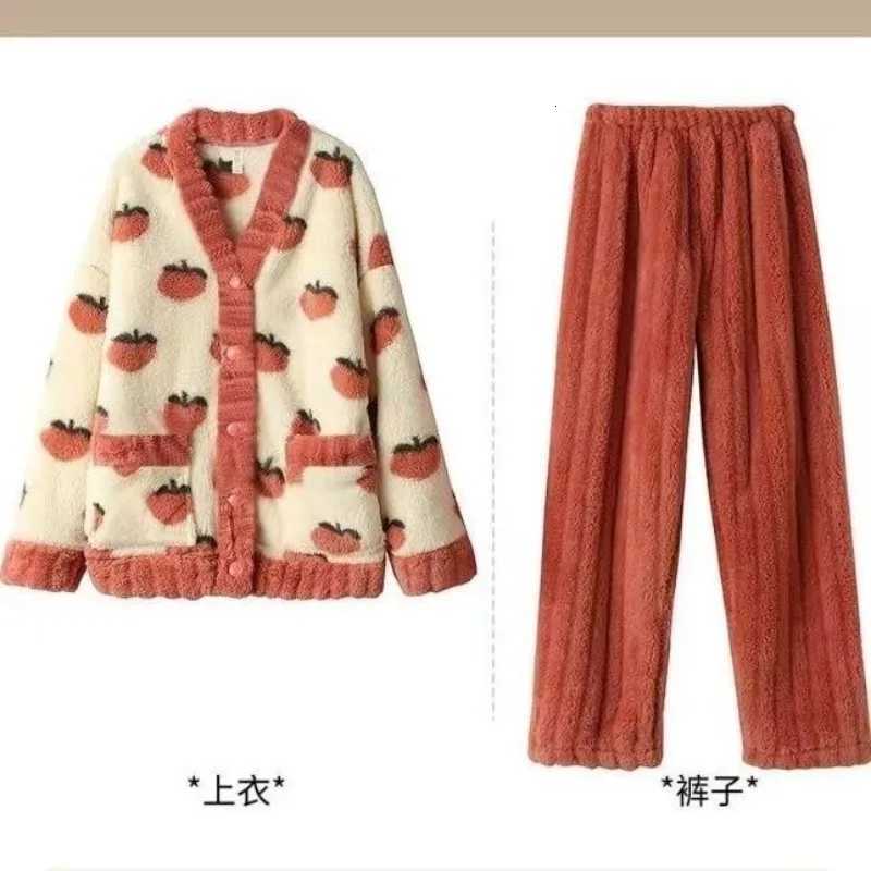 Women Warm Flannel Pajamas Set Strawberry Kawaii Girlish Winter Flannel Sleepwear Ladies Warm Velvet Loungewear Casual Homewear Z250925