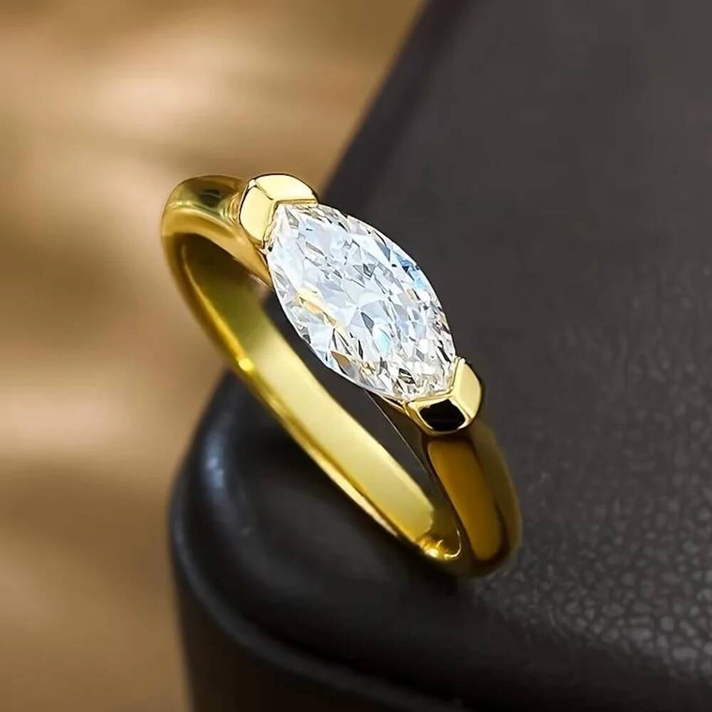 1Carat Marquise Cut Moissanite Solitaire Diamond Ring For Women S925 Silver Plate 18K Yellow Gold Wedding Band Engagement Rings