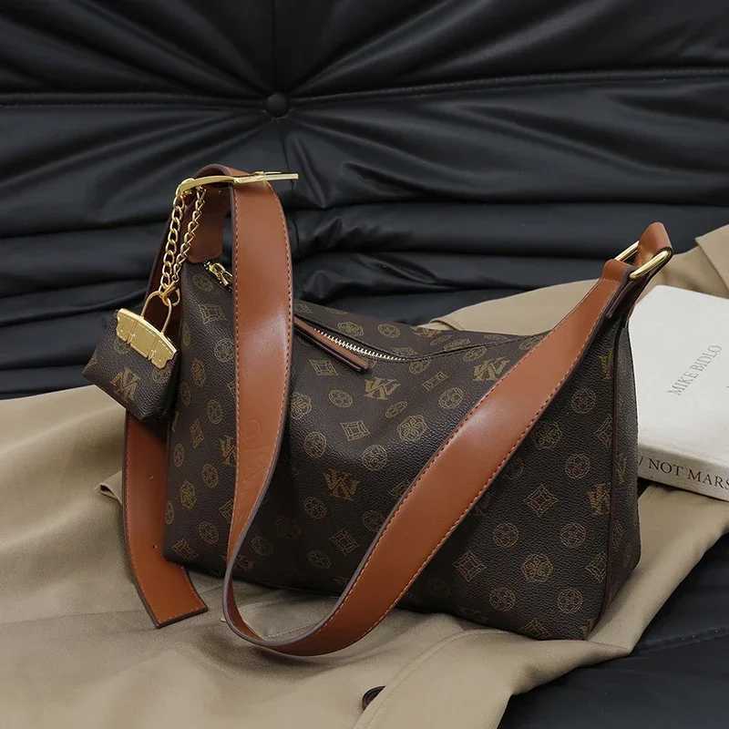 Classic Designer Crossbody Bag For Women Elegant Leather Shoulder Handbag Luxury Tote Purse Ladies Stylish Messenger BagW250926