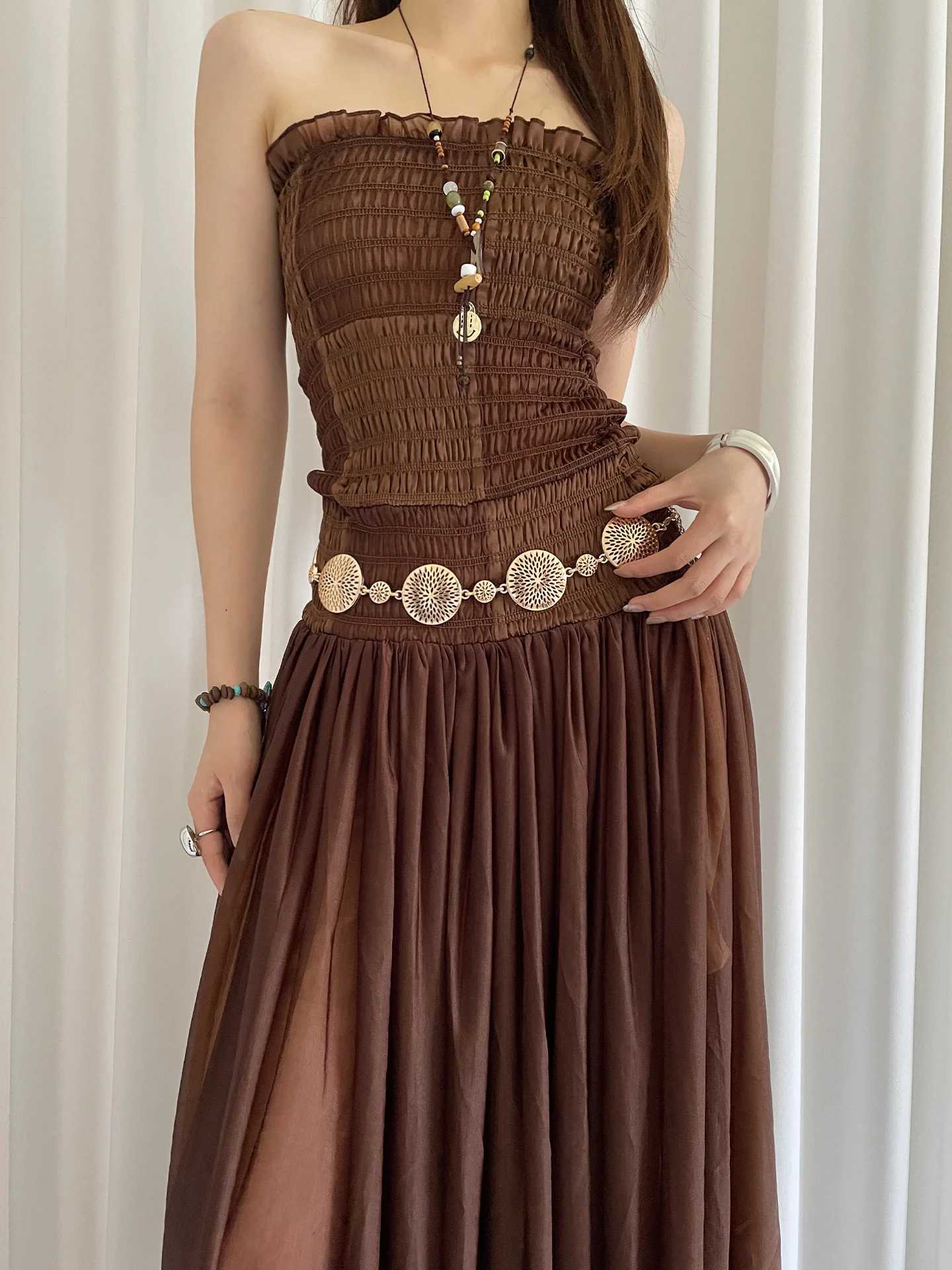 Female Metal Waist Chain With Floral HollowOut Design For Dress Chain Decoration With Vintage Ethnic Style As Versatile Belt L250926