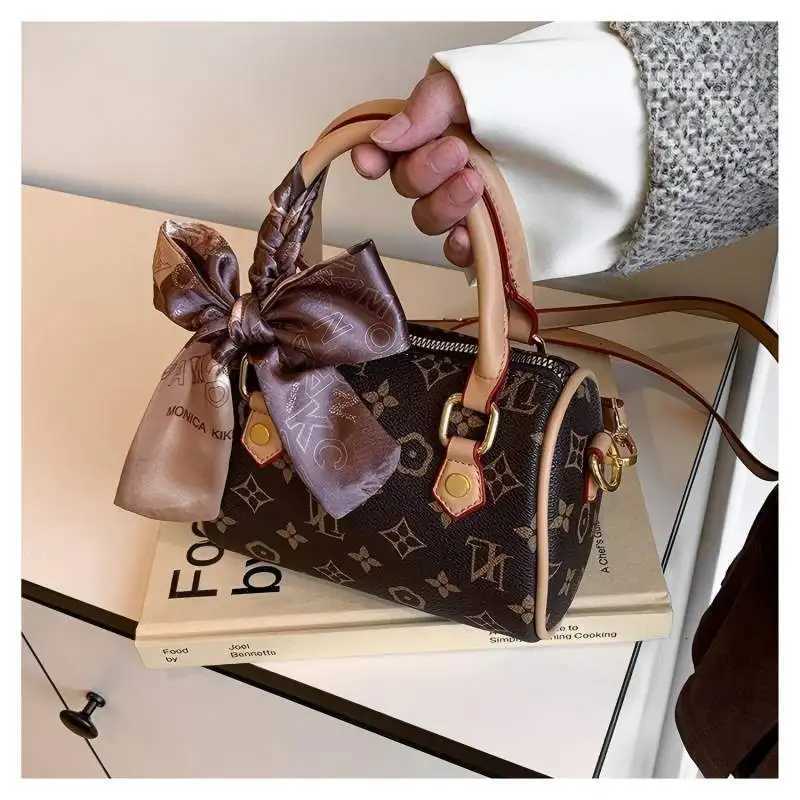 Highend style bag 2025 new vintage print pillow bag Boston single shoulder crossbody bag Classic print casual handbagW250926