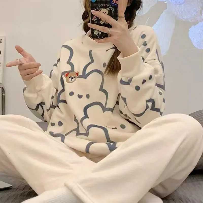 Winter Women Flannel Pajama Sets TopsPants 2 Pieces Outfits Coral Fleece Nightwear Cartoon Print Home Clothes Warm Sleepwear Z250925