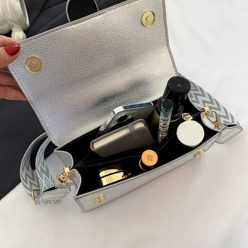 Top Brand Shoulder Bags 2023 New High Quality Leather Women Bag Short Handle Flap Handbag Purse Trendy Wide Strap Crossbody Bag Z250926