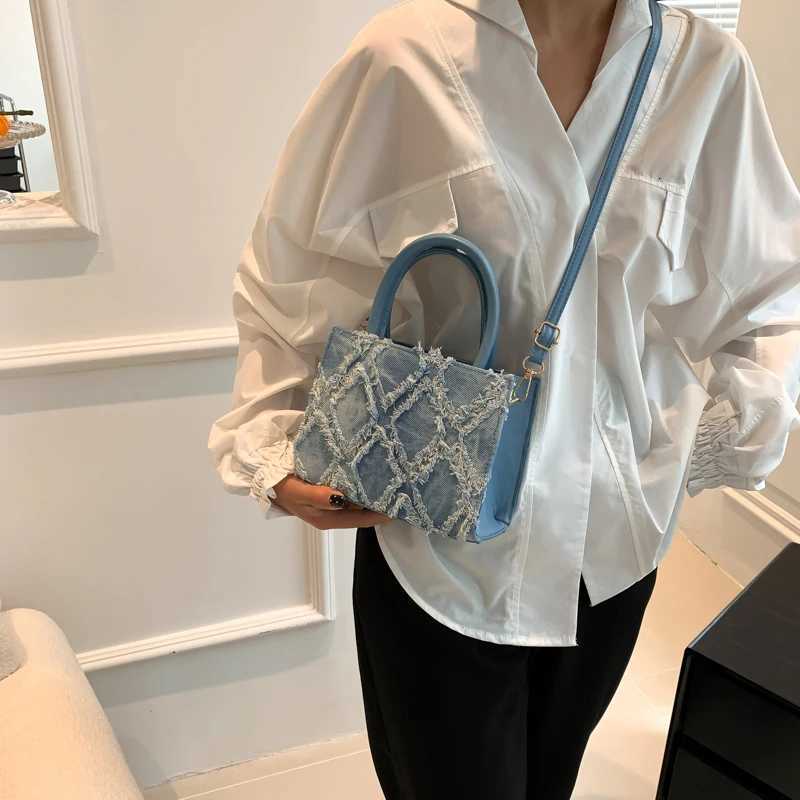 Vintage Canvas Tassel Womens Shoulder Bags Fashion Design Ladies Small Square Crossbody Bag Casual Female Clutch Handbags Purse Z250926
