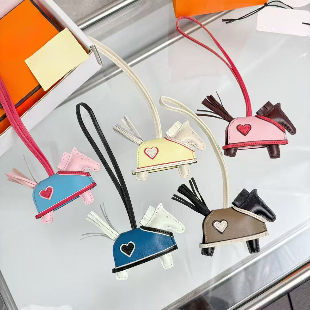 designer sheepskin horse bag charm keychain luxury paddock keychain genuine leather nano pegasus pendant wing shaped flight charm bag charm women pegasus charm