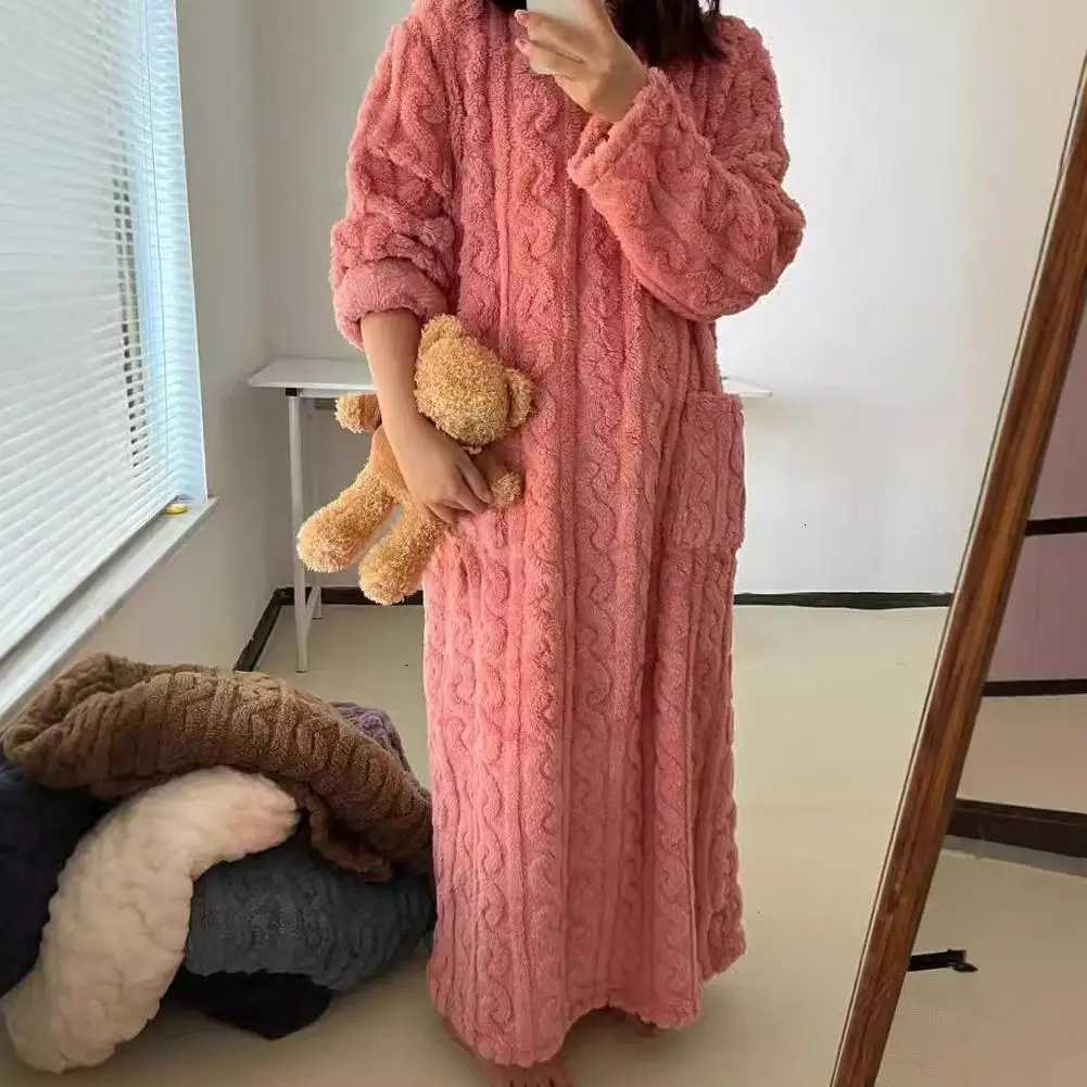 Winter Long Sleeve Flannel Nightgowns Women Loose Double Pocket Solid Sleepwear Jacquard Night Dress Thickened Warm Nightdress Z250925