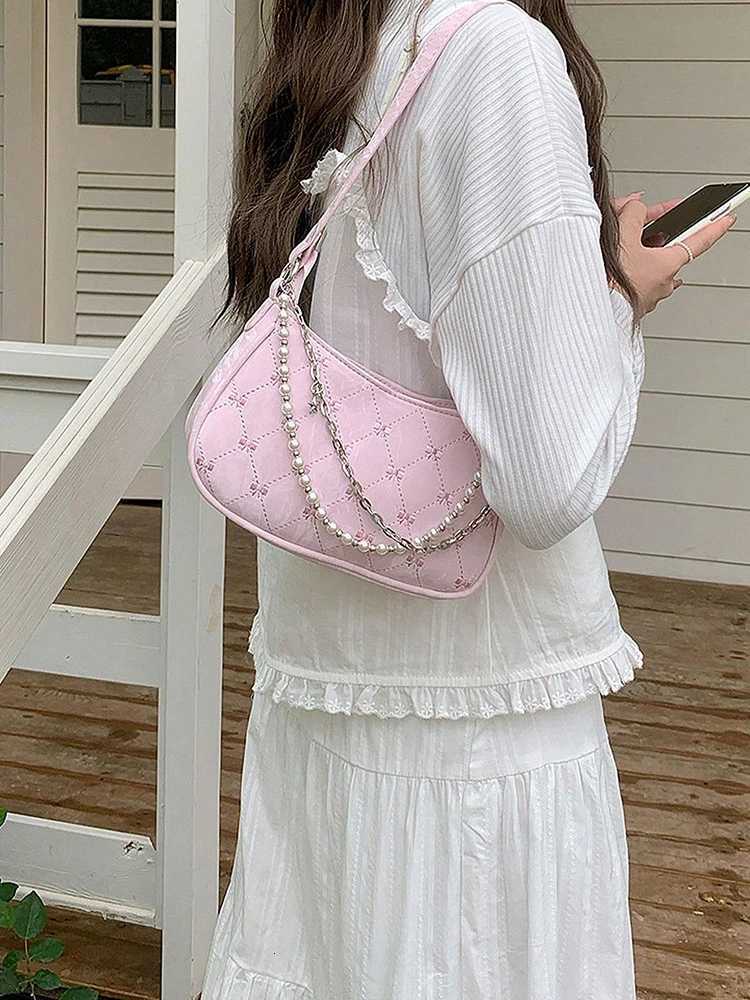 2025 new pink sweet and cute artificial pearl chain crossbody bag shoulder bag womens bag daily commuting bag small square bag Z250926