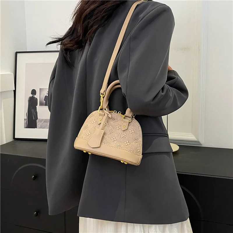 2025 Vintage Shell Bag Women Stylish Large Capacity Shoulder Crossbody Purse Retro Fashion Hobo Bag for Work CasualW250926