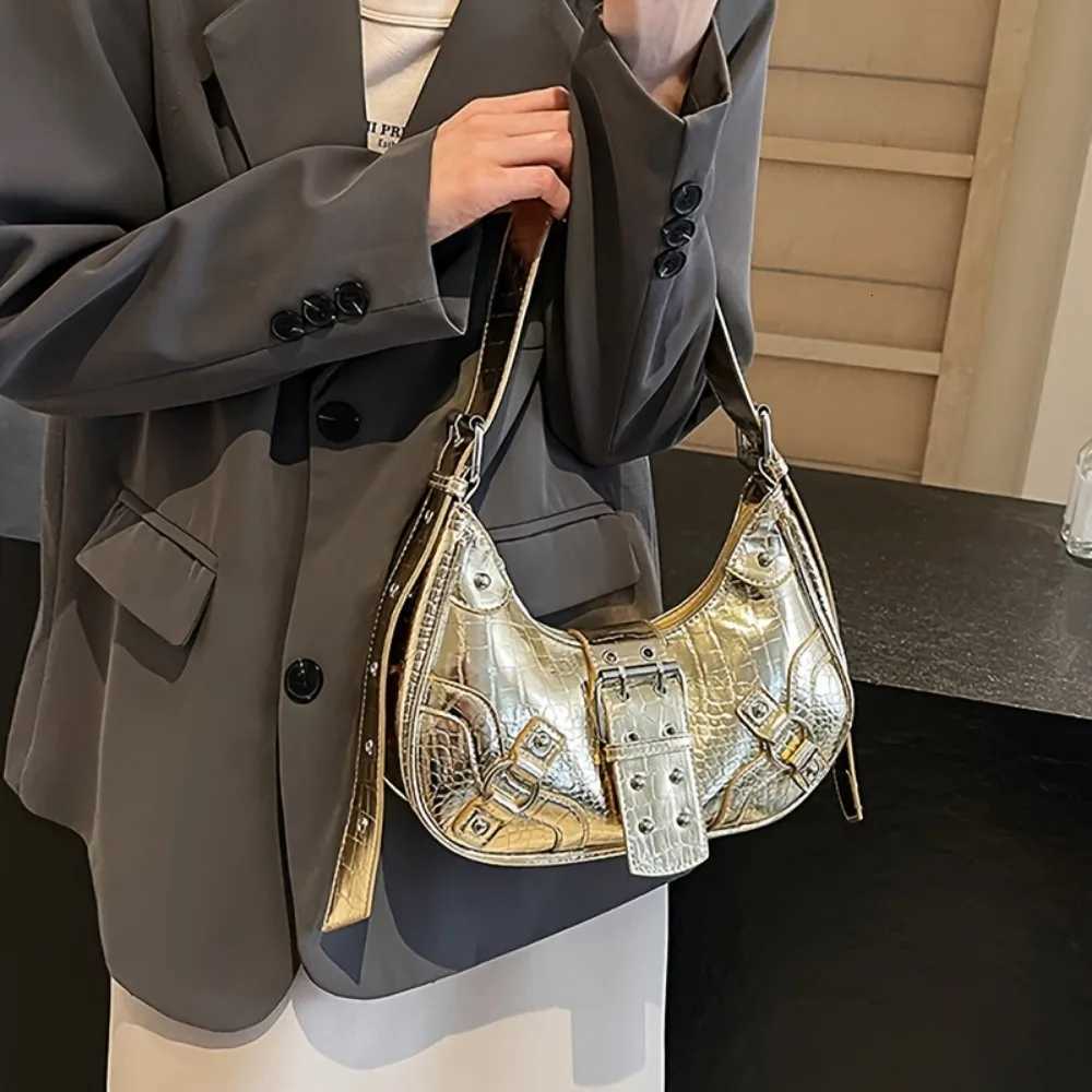 Womens Fashion Gold Pleated Hobo Shoulder Bag Stylish Faux Leather Crossbody Bag with Rivet Details Z250926