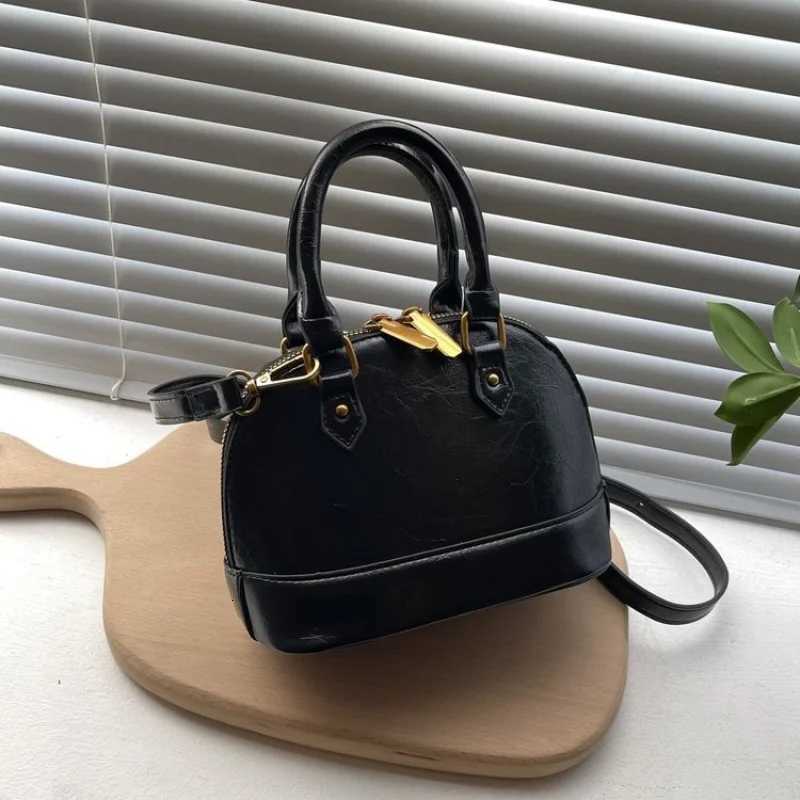 Premium HighEnd Minimalist Vintage Leather Crossbody Bag For Stylish Women Casual Everyday Use With Solid ColorW250926