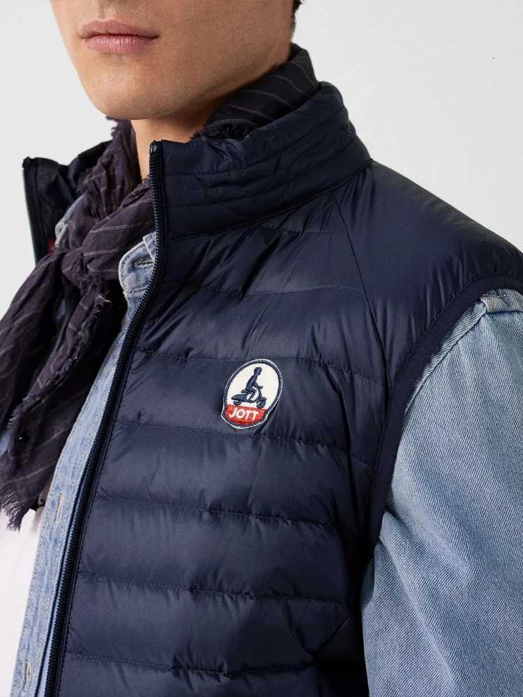 Hot Sales Europe Men Women Long sleeves Embroidery Zipper Front Going Out Light Thin Hooded Down Jacket Warm And Windproof W250926