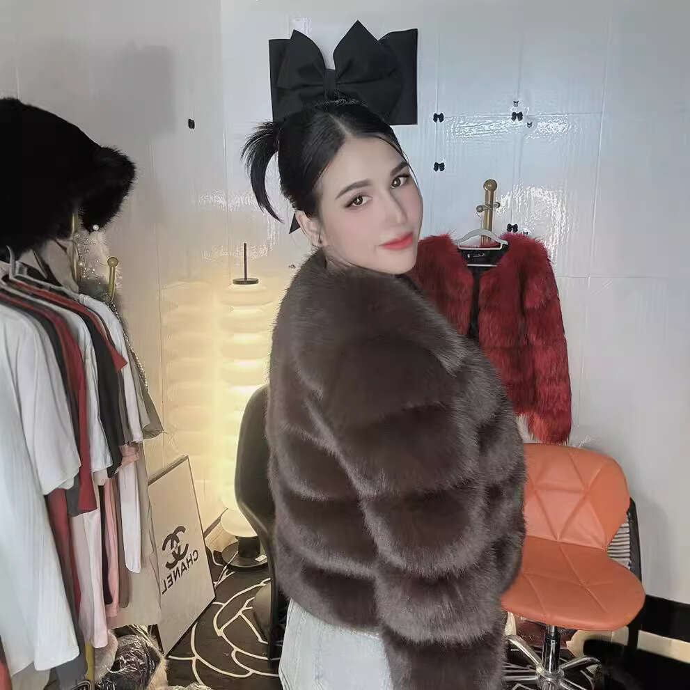 2025 European and American Style Faux Fox Patchwork Winter Thickened Warm Long Sleeve Short Fur Coat