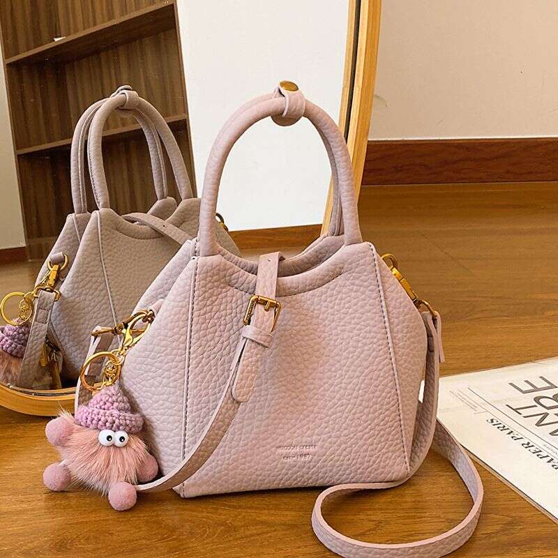 Yuezi Popular New Water Bucket Texture Western Lychee Pattern Fashion Small Commuting Shoulder Bag