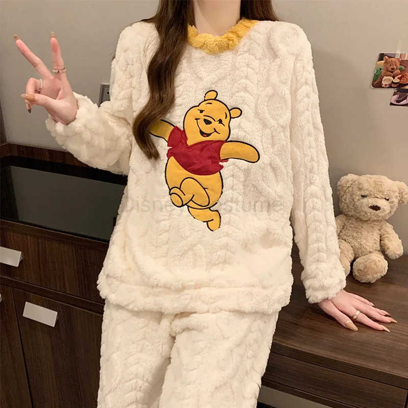 Disney Winter Warm Pooh Bear Pajamas Set New Cute Cartoon Bear Sleepwear Women Girls Autumn Casual Home Nightgown Wear H250926