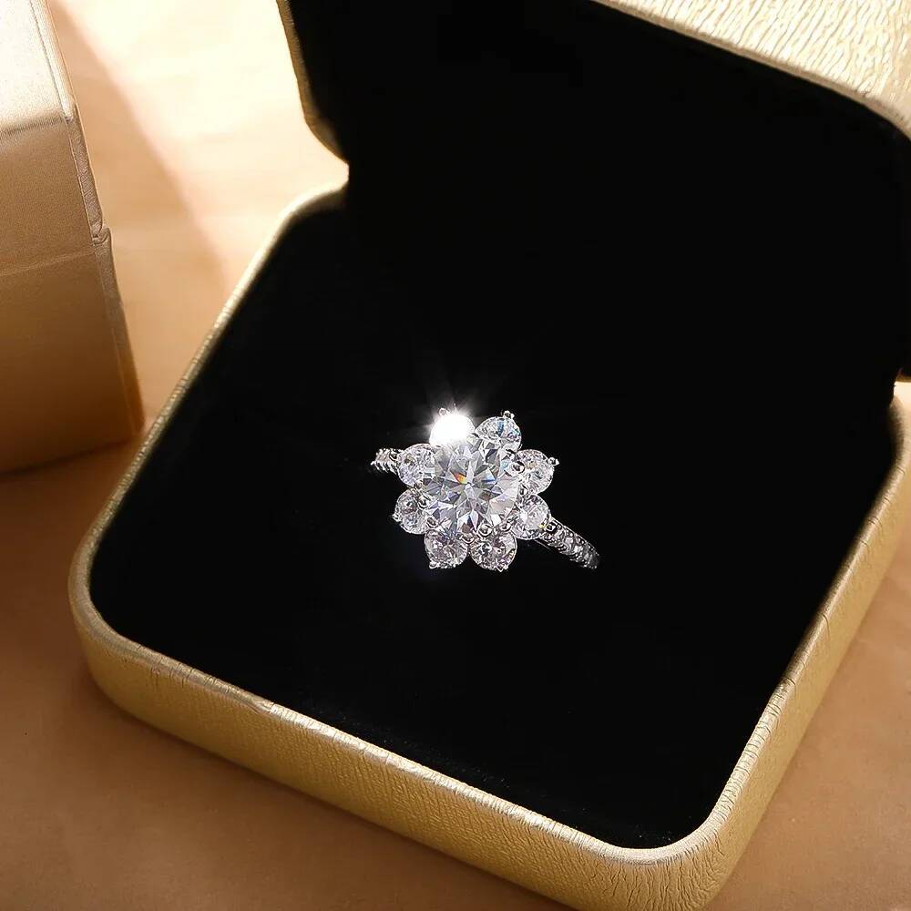 12carat Sunflower Moissanite Halo Diamond Ring with Gra 925 Sterling Silver Engagement Ring Wedding Band for Women Fine Jewelry
