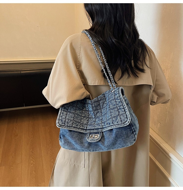 bag 2025 Autumn/Winter New French Retro Style Cowboy Designer Bag Light Luxury Trendy Style Women's Shoulder Bag Large Capacity Fashion Design