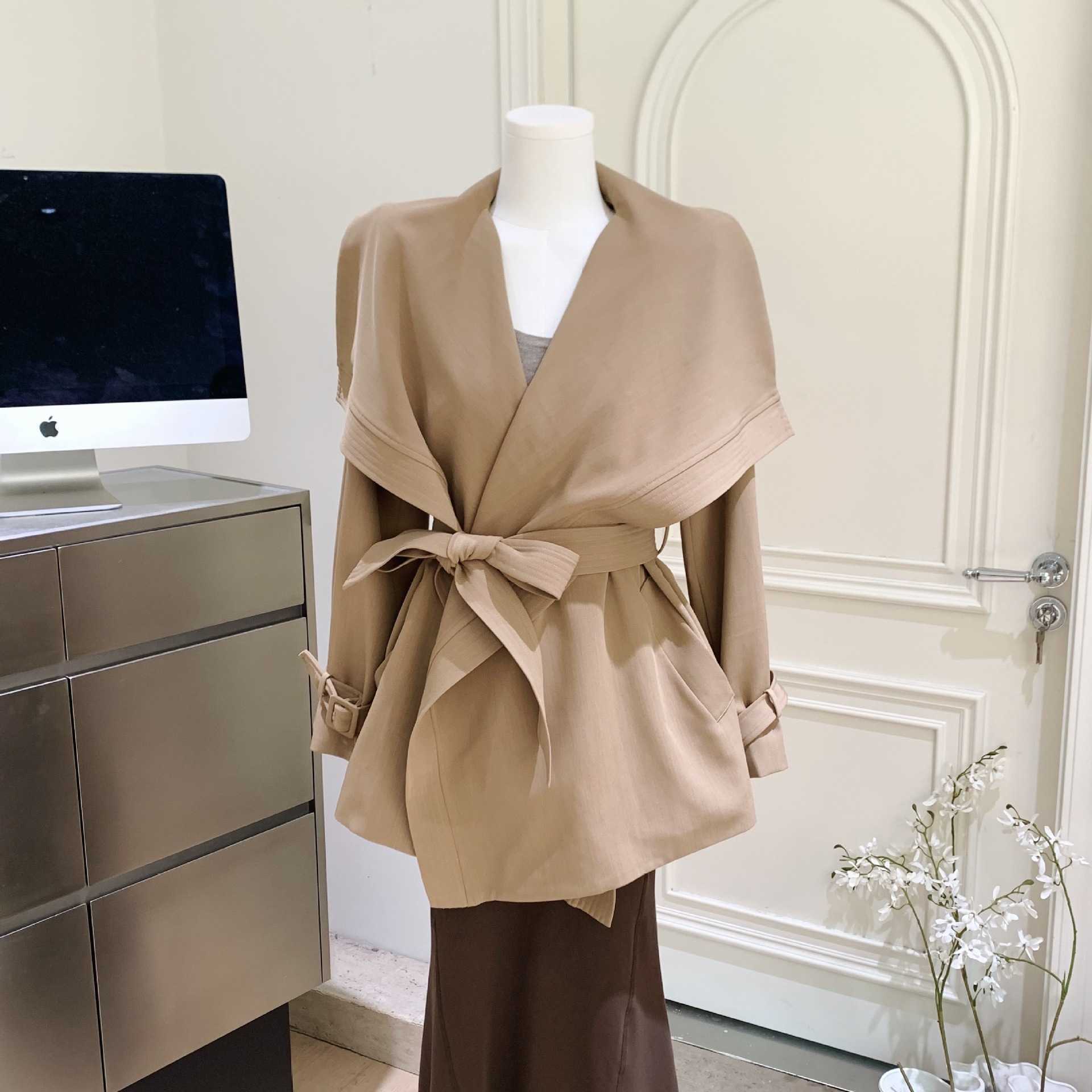 Kitaga Kokiko Vintage Trench Coat Ruffled Collar Short Large Lapel Trench Coat Elegant Overcoat W250926