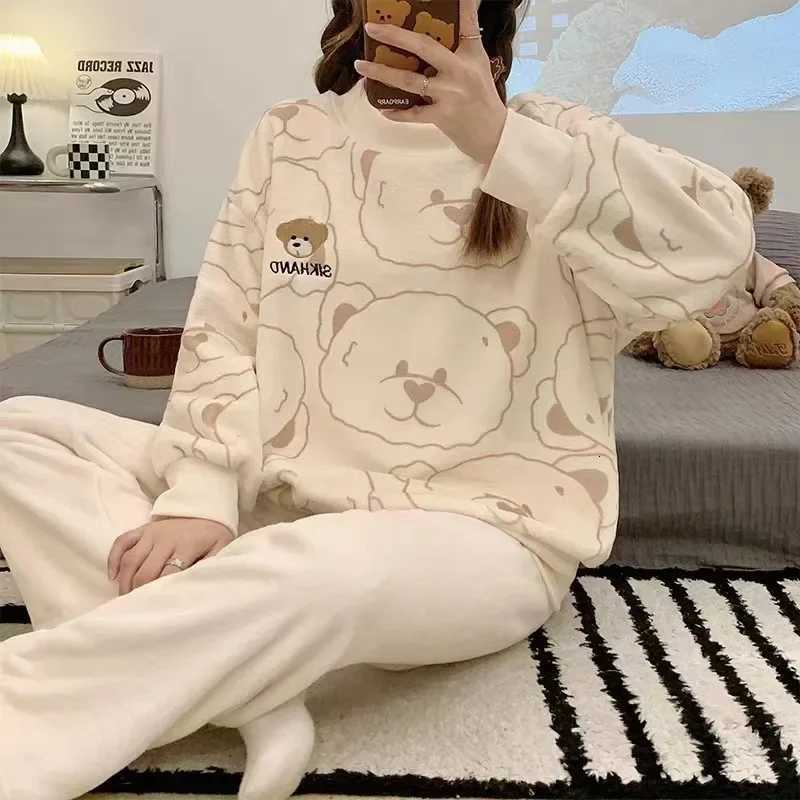 Winter Women Flannel Pajama Sets TopsPants 2 Pieces Outfits Coral Fleece Nightwear Cartoon Print Home Clothes Warm Sleepwear Z250925