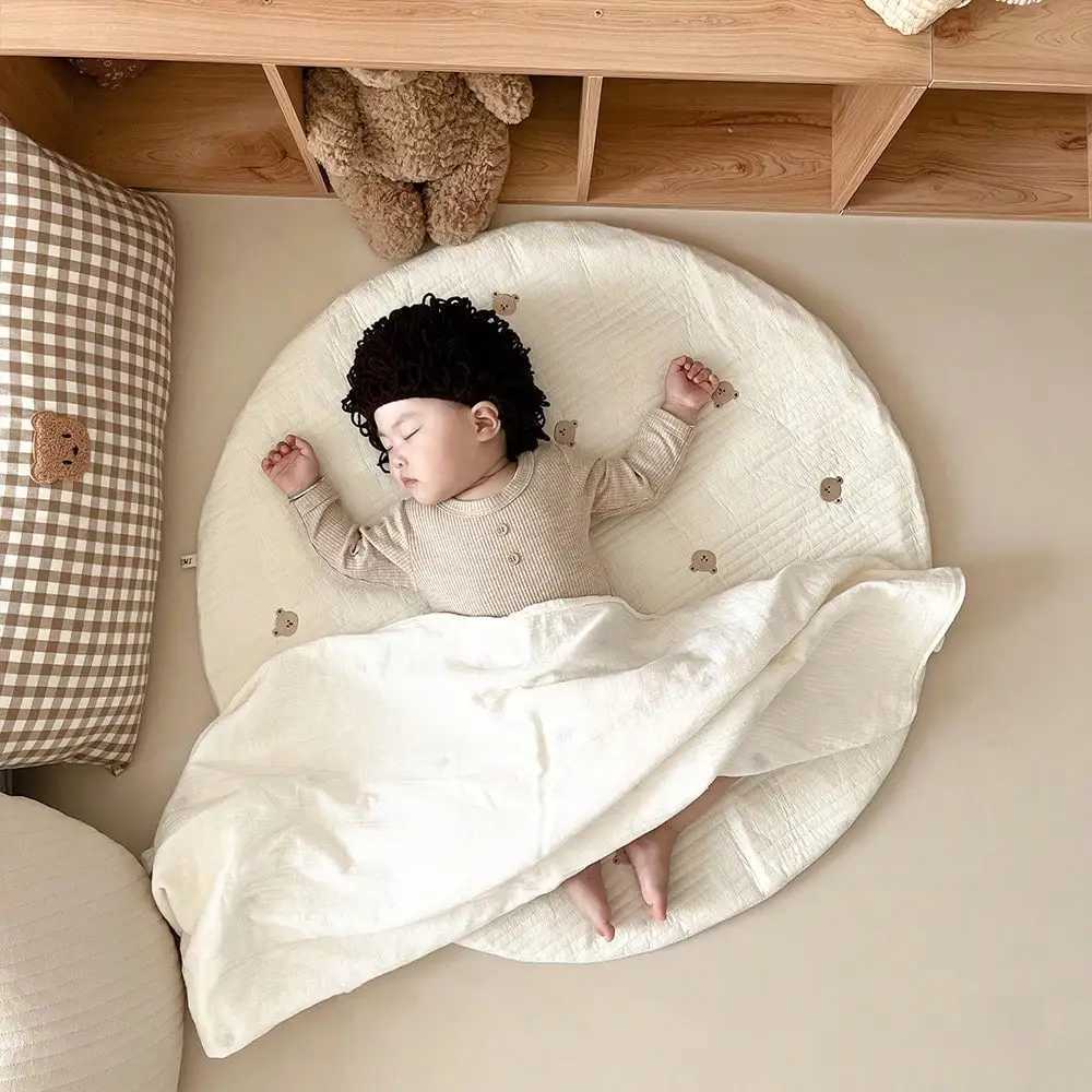 1PCS Cute Round Crawling Mat Bear Embroidered Baby Play Mat Cotton Baby Sleeping Mat Mattress Carpet C250926