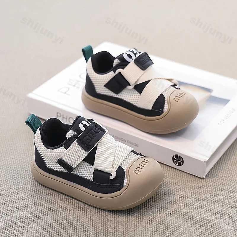 Girls Sneakers Children Cfortable Lightweight Letter Tennis Casual Mesh Breathable Non Slip Outdoor Walking Shoes Y250926 XJ260303