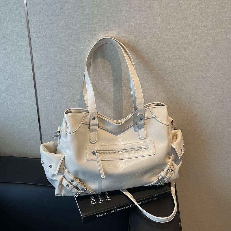 Designer Bag Luxury Bag High-End Large Shoulder Bag Capacity Tote Motorcycle Style Versatile Trendy Single Shoulder Commuter Women's 01