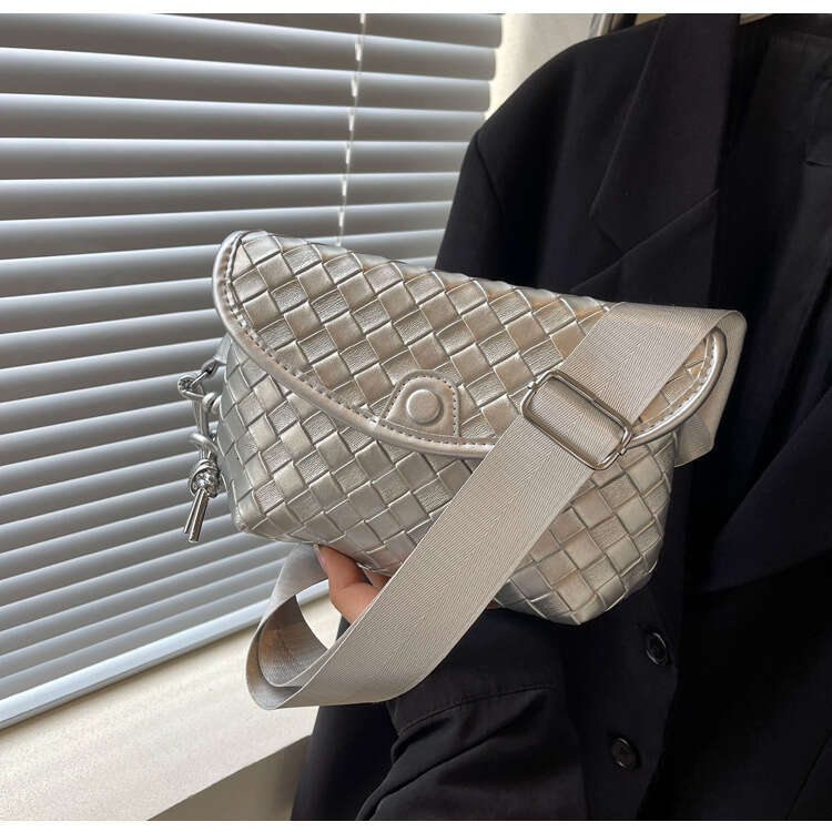 Women's 2025 New Woven Saddle Designer Bags Niche Design Casual Chest Simple Solid Color Crossbody Bag