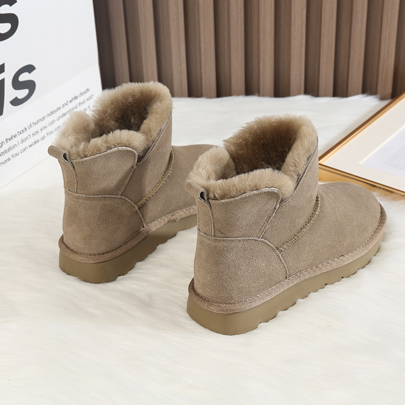 CE designer shoes Free shipping oxhide affordable luxury Winter anti slip snow boots with thick plush cotton shoes Luxurious-looking yellow black