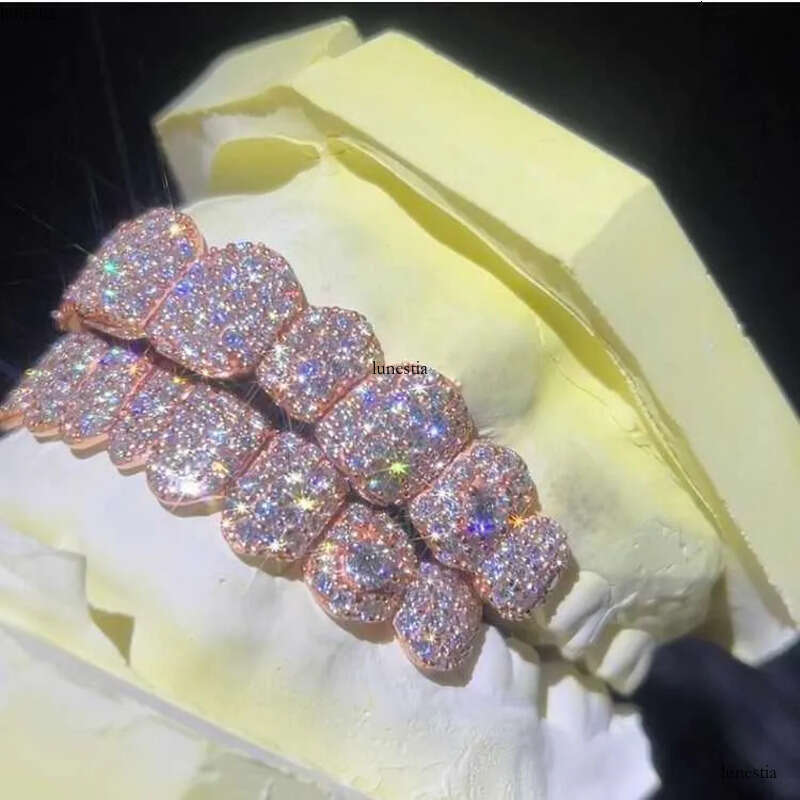 Yu Ying Custom Hip Hop Gold Plated Iced Out Moissanite Dia Grillz for Teeth aaa